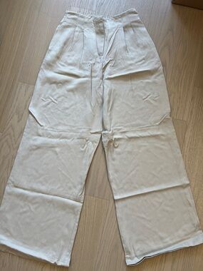 NWT Zara women’s wide leg trousers size S